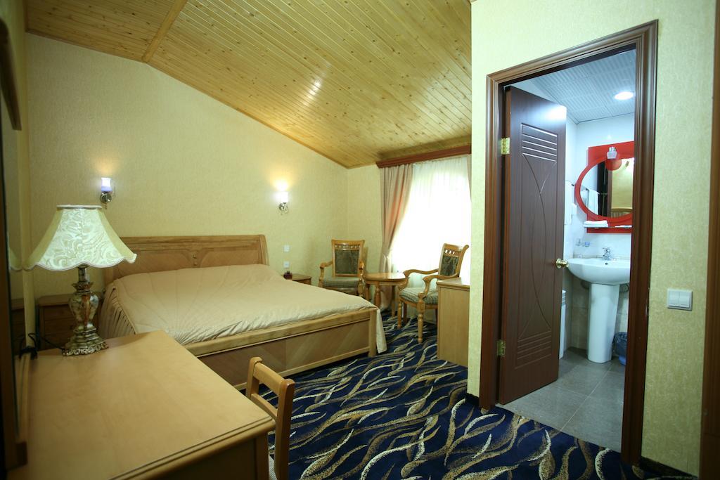Nairi Hotel Джермук Экстерьер фото