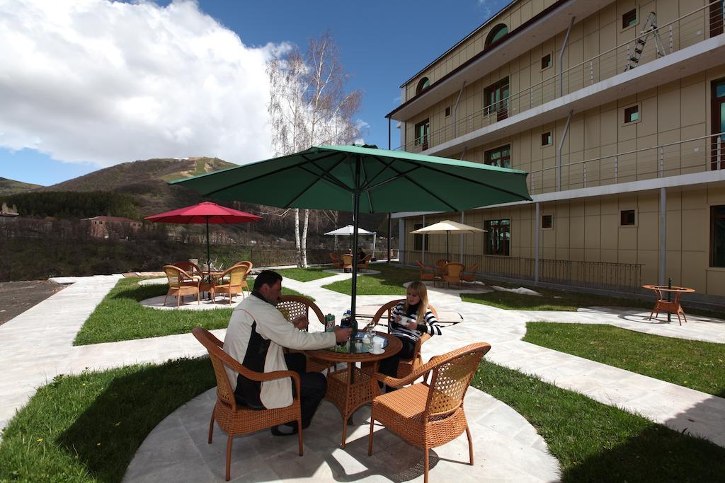 Nairi Hotel Джермук Экстерьер фото